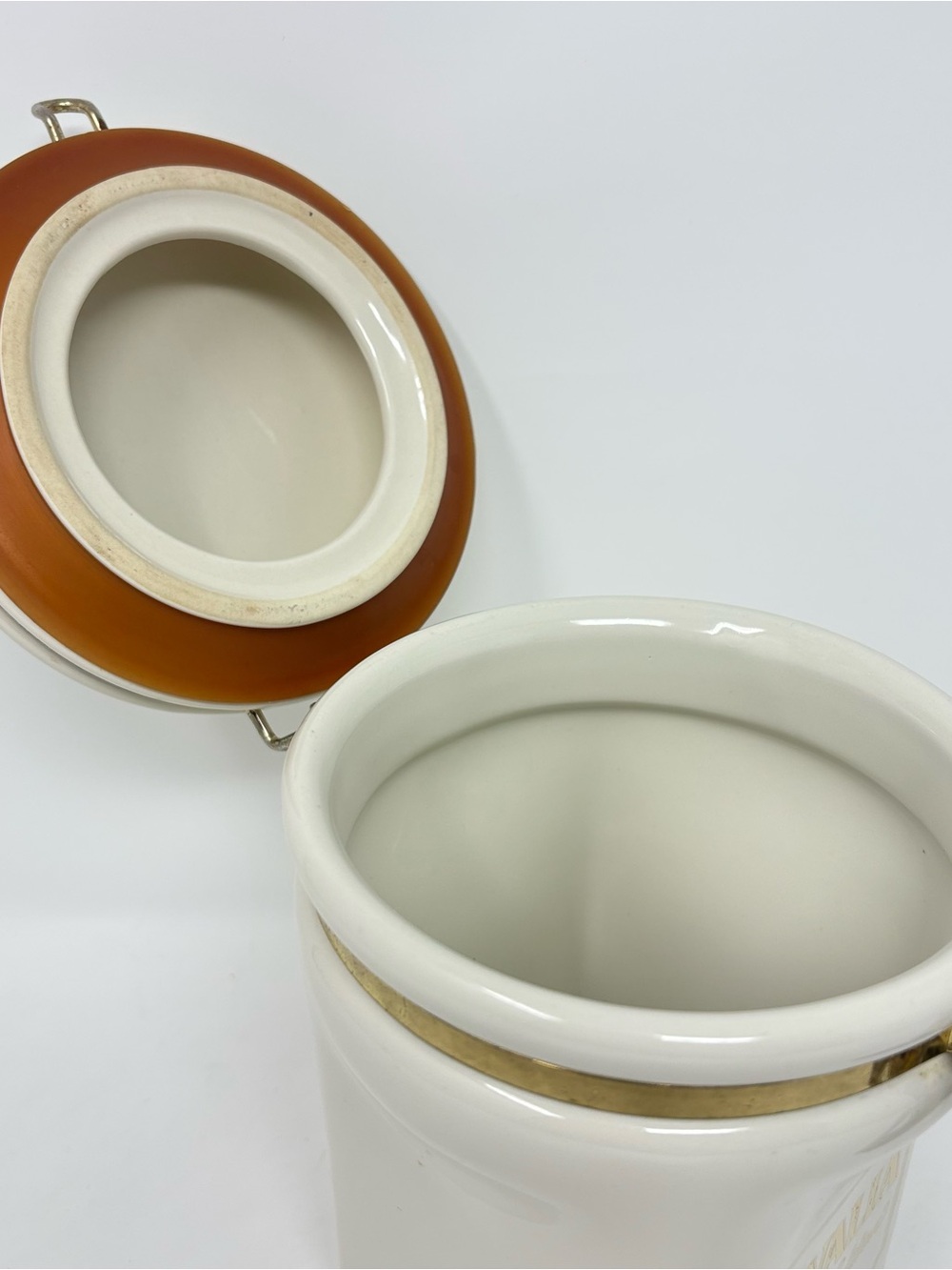 Gevalia Kaffe Limited Ed. Ceramic Coffee Canister Jar Airtight Hinged Lid Sweden - Picture 7 of 10